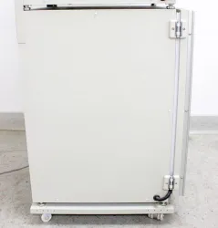 Panasonic MCO-170AICUVL-PA CO2 Incubator 165L with Dual Infrared CO2 Sensor and UV Light, 5 of 10