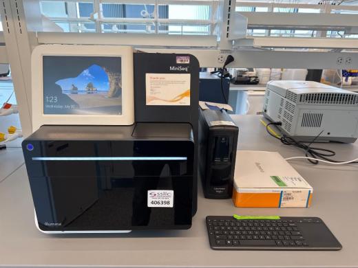 Illumina MiSeq Next-Generation Gene Sequencer for Targeted and Small Genome Applications-cover