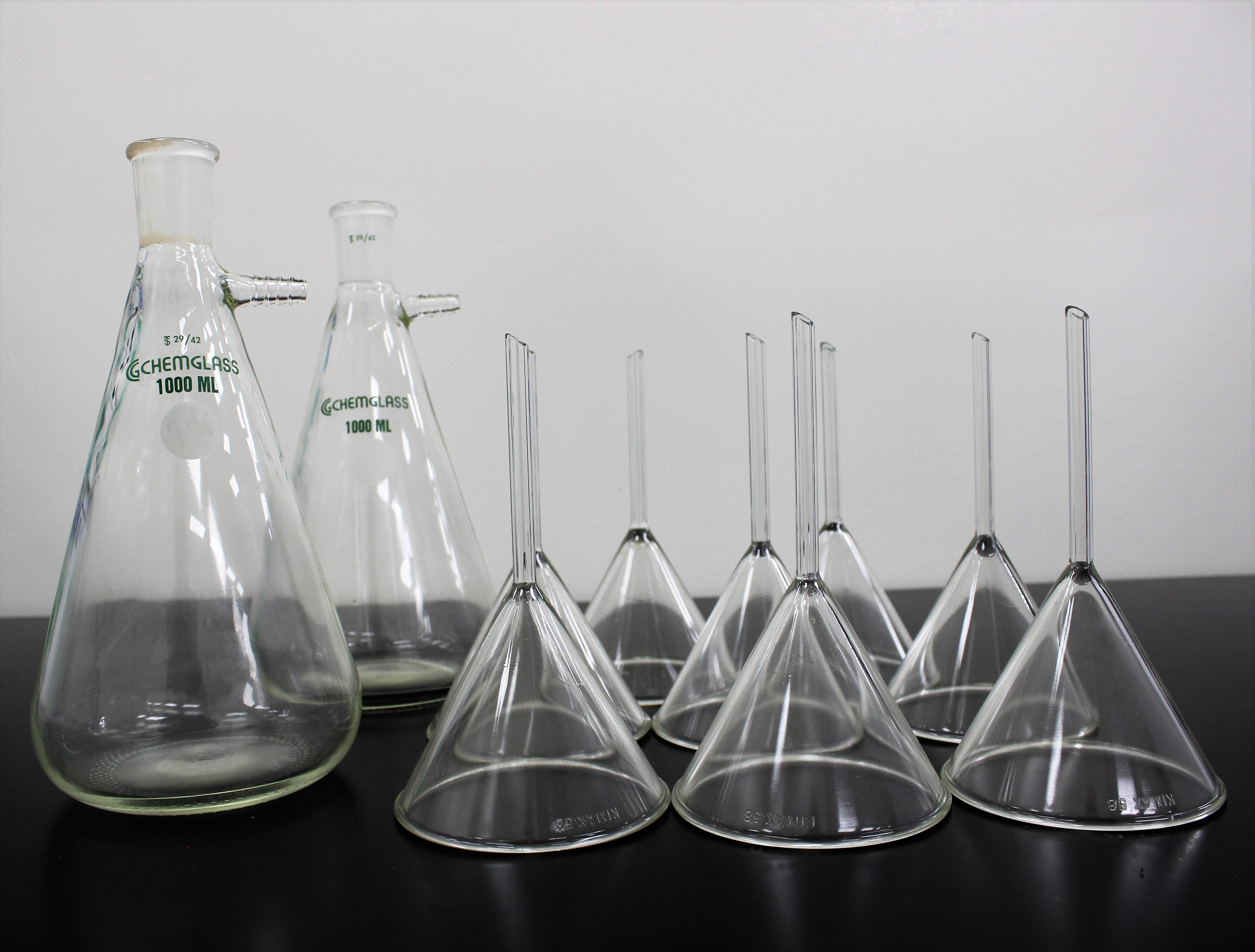Chemglass 1000ml Pyrex Erlenmeyer Flask and Borosilicate Glassware Set with 24/40 Funnels and Stoppers