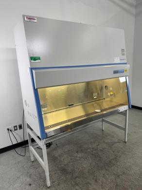 Thermo Scientific 1300 Series A2 Model 1377 Class II Type A2 6-Foot Biosafety Cabinet-cover