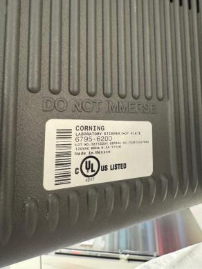 Corning PC-620D Digital Hotplate Stirrer with Precise Temperature and Speed Control-cover