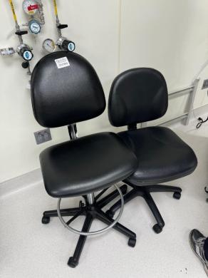 Laboratory Ergonomic Stools with Adjustable Height and Caster Base-cover