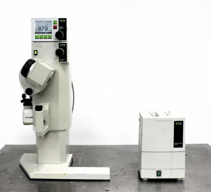 BUCHI Rotovapor R-210 Rotary Evaporator System with V-700 Vacuum Pump and V-850 Controller