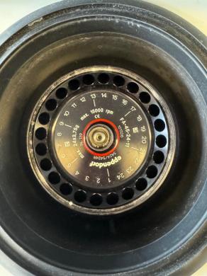 Eppendorf 5424R Refrigerated Benchtop Centrifuge with Precise Temperature Control-cover