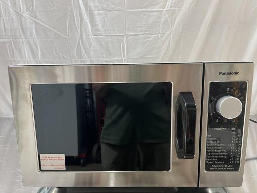 Panasonic NE-1025F 1000W Commercial Countertop Microwave Oven for Laboratory Use-cover