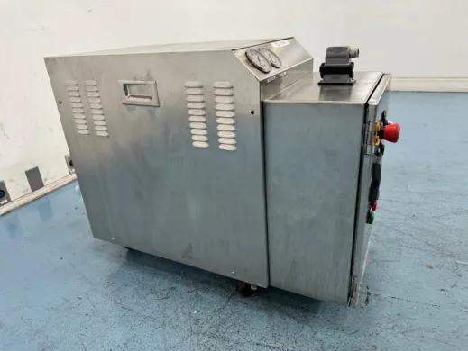 Mokon DT4309AHY01 Industrial Temperature Control Unit for Fluid Regulation
