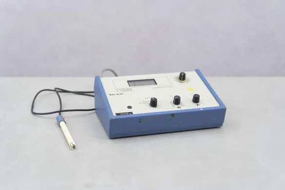 Schott CG 822 Digital pH Meter