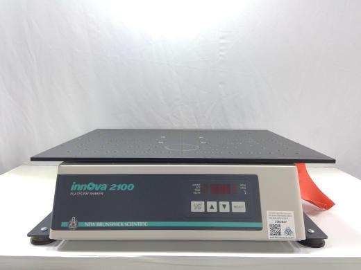 Eppendorf Innova 2100 Benchtop Lab Orbital Shaker with Gyrotory Drive and Digital LED Display-cover