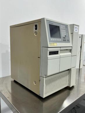 Waters Alliance 2695 High-Performance Liquid Chromatography (HPLC) System-cover