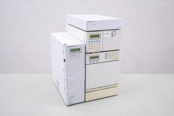 Shimadzu 10/20 Series HPLC System with CTO-10ASvp Oven and LC-10ADvp Pump-cover