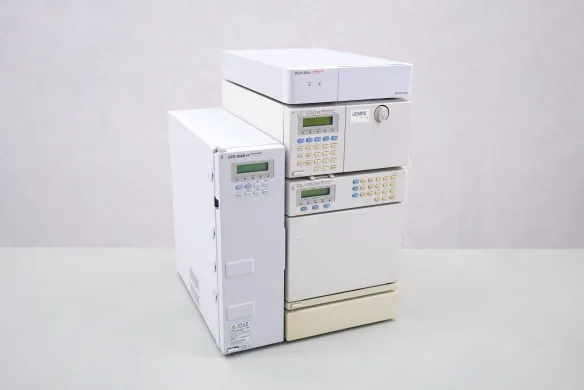Shimadzu 10/20 Series HPLC System with CTO-10ASvp Oven and LC-10ADvp Pump