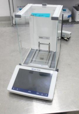 Mettler Toledo XPR205 Analytical Balance with 220g Capacity and 0.01mg Readability-cover