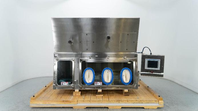 Walker Barrier Systems AMP2000 Transfer Isolation Station for Containment and Bioprocessing-cover