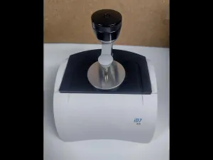 Thermo Fisher Nicolet iS5 FTIR Spectrometer with iD7 Diamond ATR Accessory, 11 of 43