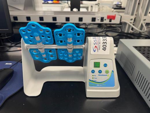 Benchmark Roto-Mini Plus Mini Tube Rotator with Adjustable Speed and Digital Display-cover