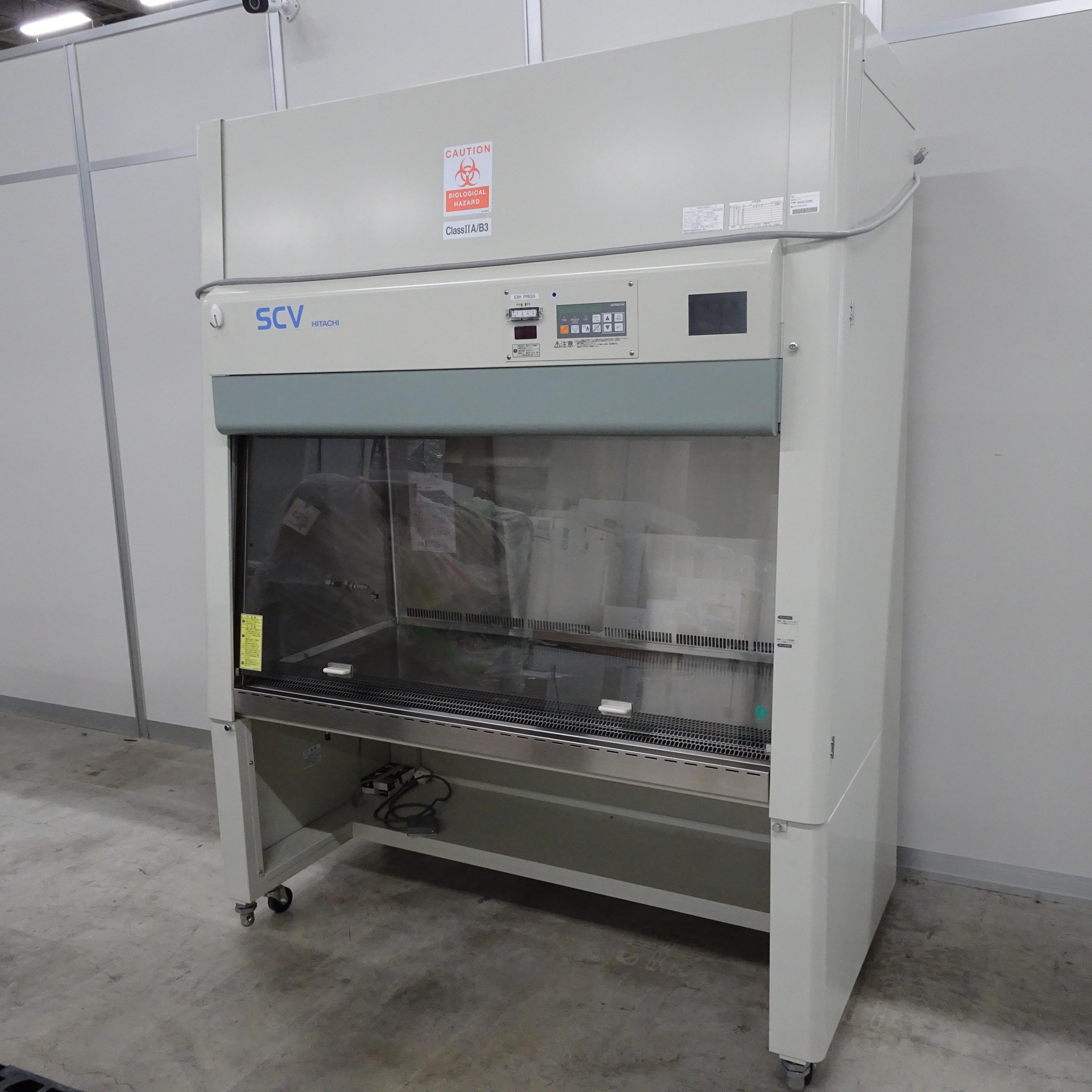 Hitachi SCV-1307ECⅡAB3 Class II A/B3 Safety Cabinet