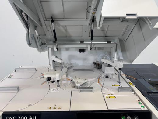 Beckman Coulter DxC 700 AU Automated Clinical Chemistry Analyzer-cover