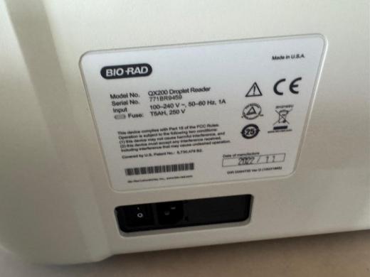 Bio-Rad QX200 Droplet Reader for Droplet Digital PCR Analysis-cover