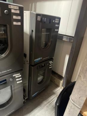 New Brunswick Scientific Innova 42R Double Stack Incubator Shaker for Controlled Temperature and Orbital Shaking-cover