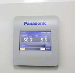 Panasonic MCO-170AICUV-PA CO2 Incubator with Humidity Control, 2 of 11