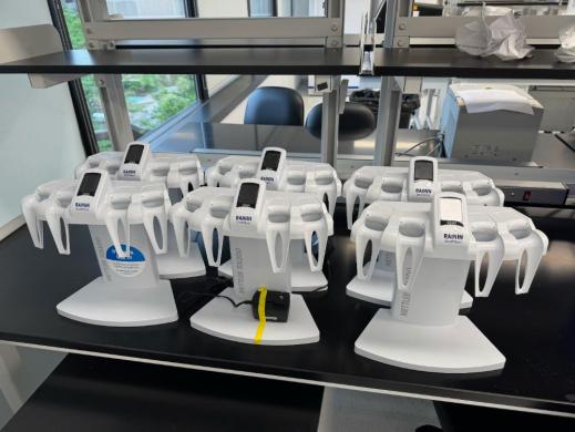 Rainin SmartStand SCS-B Electronic Pipette Charging Stand, Qty 6-cover