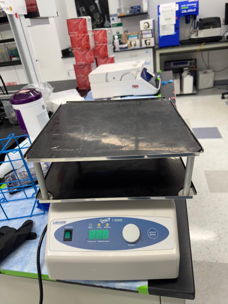 Labnet Orbit 1000 Platform Shaker with Digital Controls