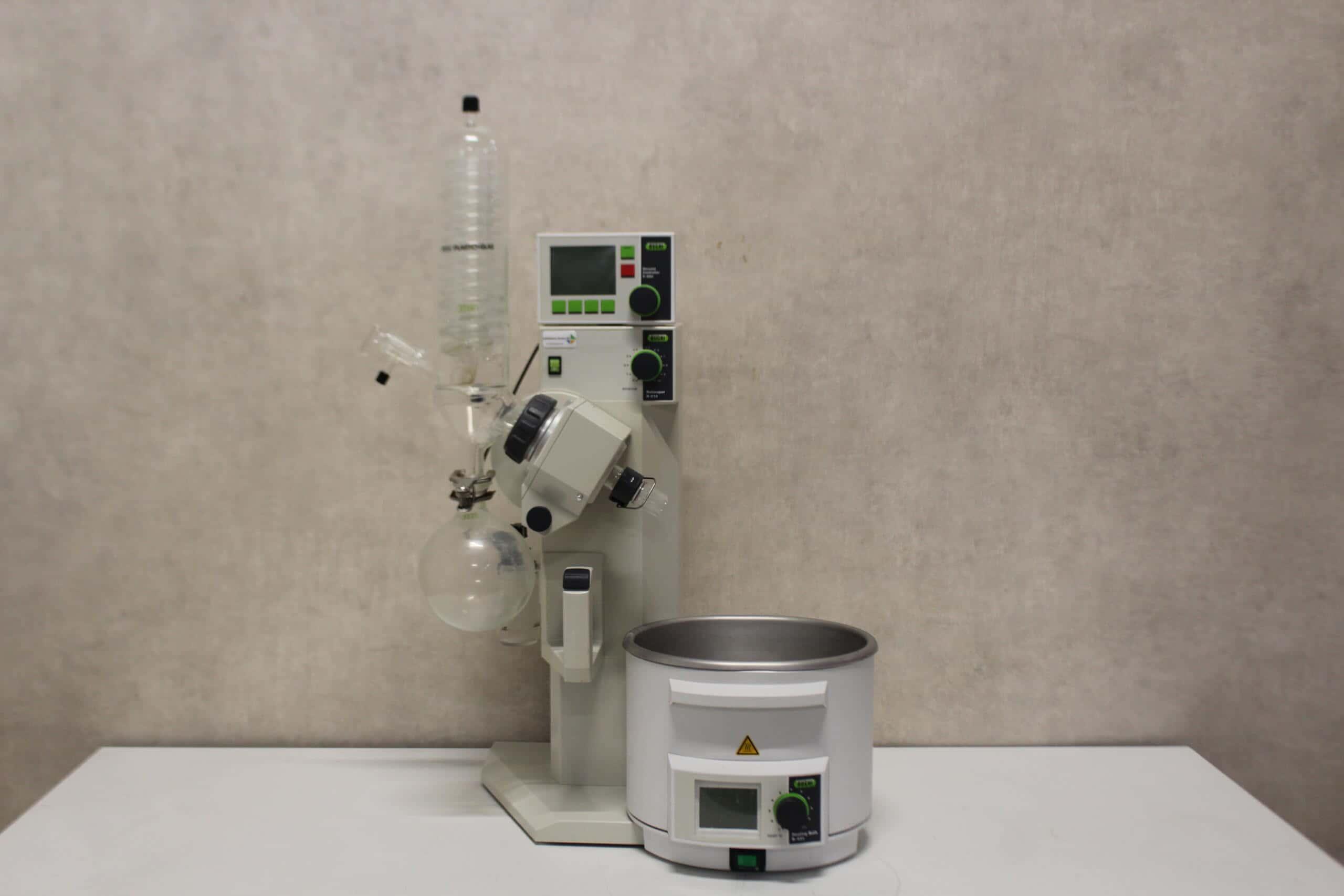 Büchi R-210 Rotary Evaporator with Vacuum Controller and Water Bath System