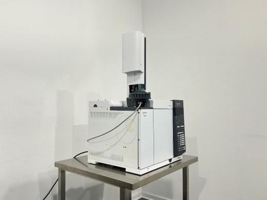 Agilent 7890B Gas Chromatograph with ALS 7693 Autosampler System-cover