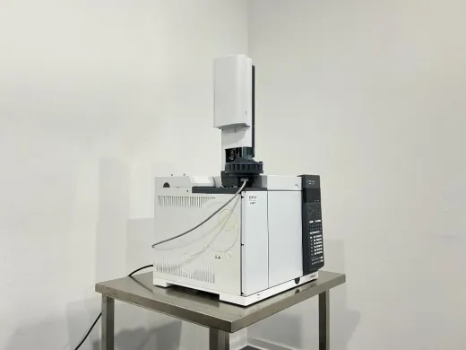 Agilent 7890B Gas Chromatograph with ALS 7693 Autosampler System