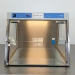 Biosan VC/T-M-AR UV-C PCR Cabinet with Stainless Steel Work Surface and UV Recirculator, 8 of 11