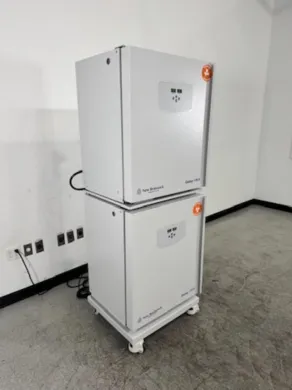 New Brunswick Galaxy 170 S DoubleStack CO2 Incubator System Model CO17