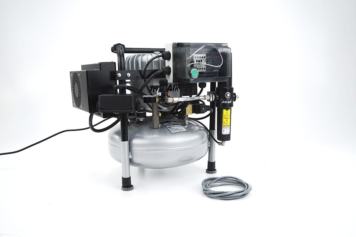 Jun-Air 6-15 Low-Noise Laboratory Air Compressor, 32 L/min, 34h