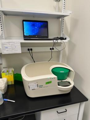 Bio-Rad QX 200 Droplet Reader for Digital PCR Applications-cover