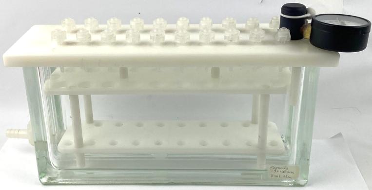 Agilent Vac Elut 20 Cartridge Manifold for Solid Phase Extraction with 20-Position Capacity-cover