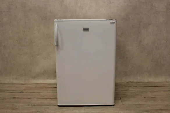 Zanussi ZRG716CW Laboratory Refrigerator