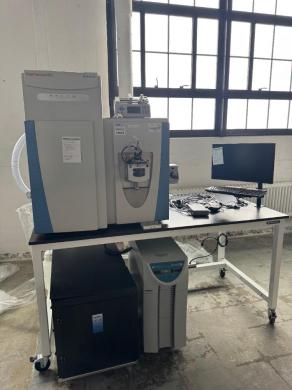 Thermo Fisher Scientific Q Exactive Hybrid Quadrupole-Orbitrap LC/MS System-cover