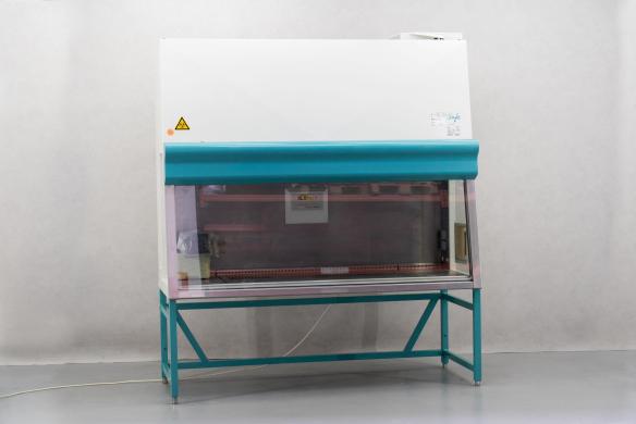 Heraeus Herasafe KS 18 MVK Biological Safety Cabinet-cover