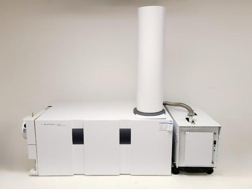Agilent 6520 Accurate Mass Quadrupole Time-of-Flight Mass Spectrometer with Vacuum Pump-cover
