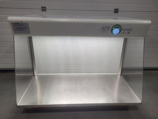 Horizontal laminar flow hood OPTIGEL 12 ADS LAMINAIRE-cover