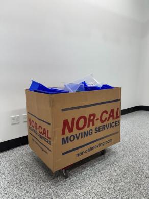 Lot Of Plastic Stackable Storage Bins-cover