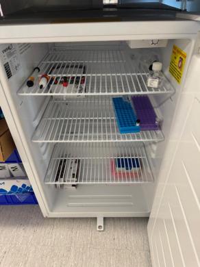 VWR HCUCFS-0404 Undercounter Laboratory Refrigerator for Sample Storage-cover