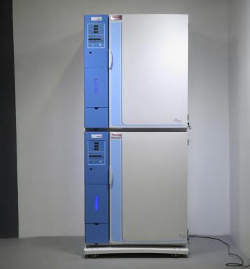 Thermo Scientific Steri-Cult 3307 Dual Stack CO2 Incubator with 140°C Sterilization Cycle-cover