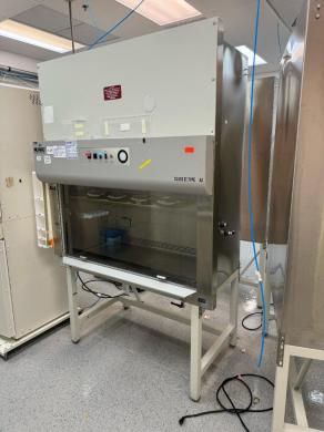Nuaire Class II Type A2 4-Foot Biosafety Cabinet for Containment and Sample Protection-cover