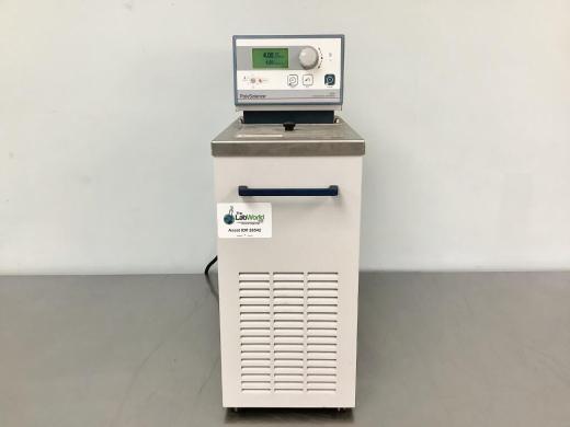 PolyScience 9102 Programmable 6L Recirculating Chiller with Heating and Cooling-cover