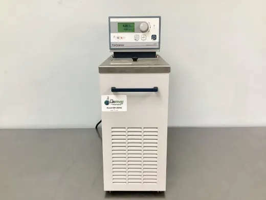 PolyScience 9102 Programmable 6L Recirculating Chiller with Heating and Cooling