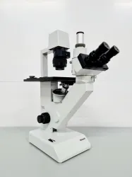 Hund Wetzlar Wilovert Inverted Microscope with Objectives, 8 of 43
