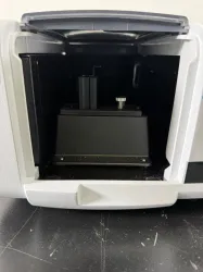 Agilent Cary 60 UV-Vis Spectrophotometer with Standard Cuvette Holder, 3 of 4