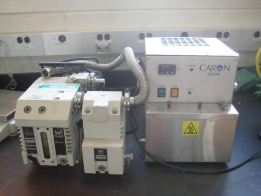 Leybold Trivac Type D 16 B Rotary Vane Vacuum Pump-cover