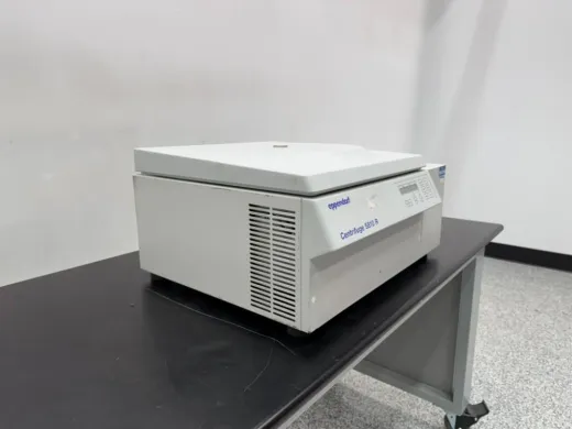 Eppendorf 5810R Refrigerated Benchtop Centrifuge with Digital Control Panel