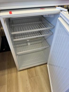 VWR Undercounter Refrigerator-cover